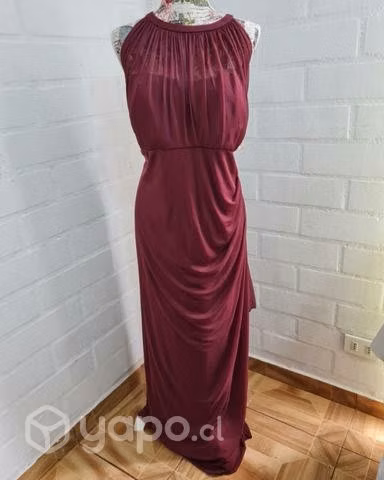 Vestido color burdeo