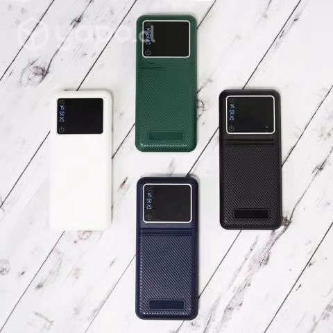 Cargador Batería Portátil Con 4 Cables