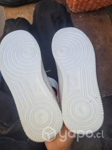 Zapatilla Nike AF1 Caña