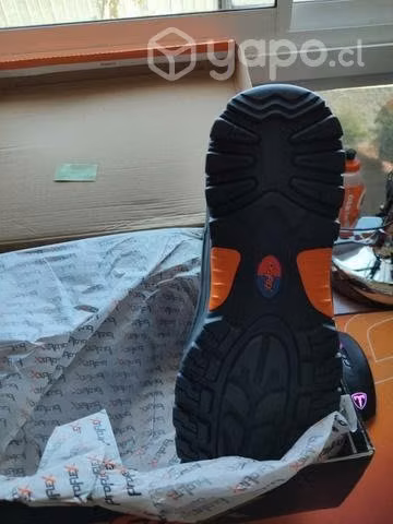 Zapato de seguridad N°43 - Imagen 2