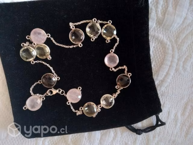 Collar de plata y piedras naturales