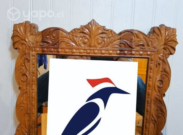Espejo en madera cjilena