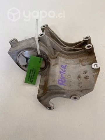 Soporte bomba hidraulica Hyundai Porter CRDI 2.5