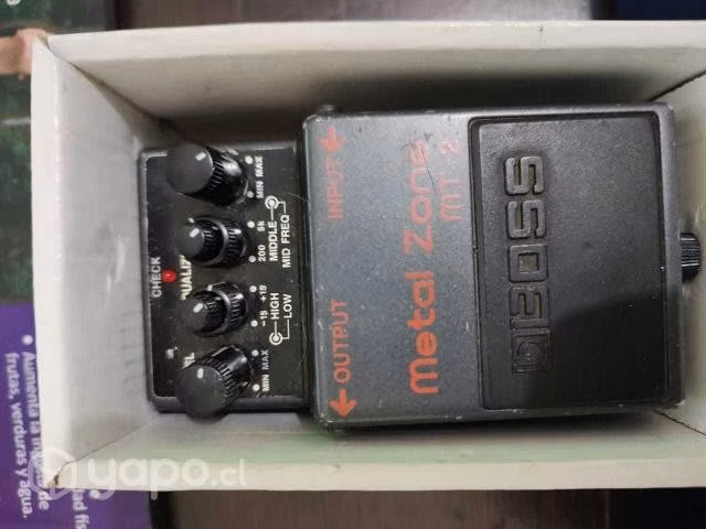Pedal metal zone MT2 boss