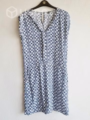 Vestido largo medio. Estampado. Bolsillos. S/M
