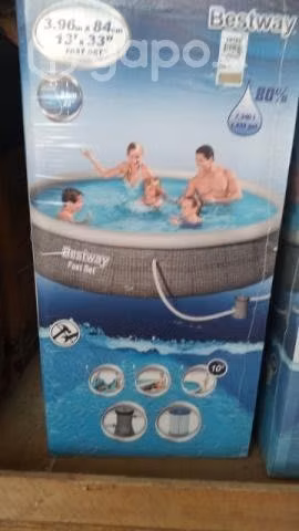 Ultima piscina con filtro