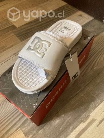 Sandalias DC