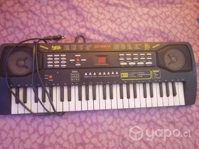 Teclado electrico en perfecto estado