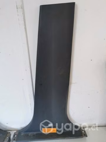 Tapiz Cubre Pilar Central Der Inf (TH242) Toyota H