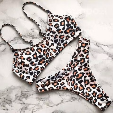 Bikinis Varios