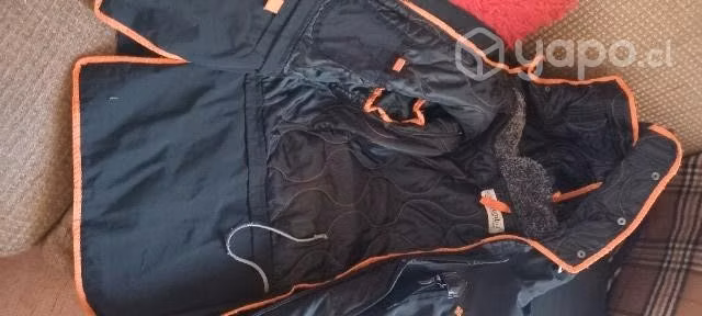 Casaca impermeable marca columbia