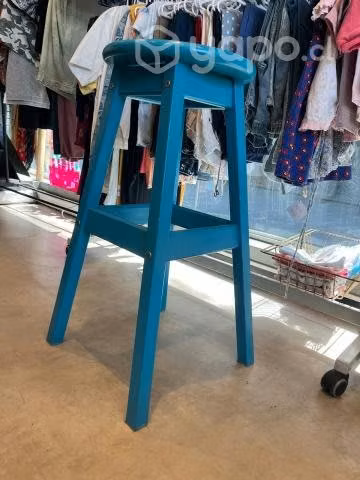 Piso azul de madera