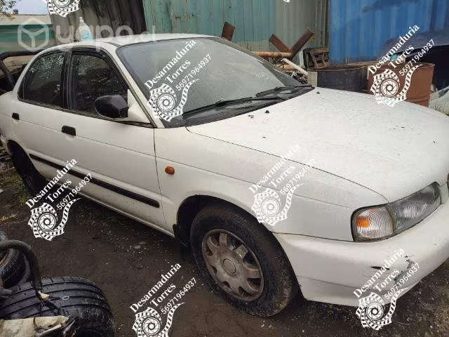 Puerta derecha Suzuki baleno 1998