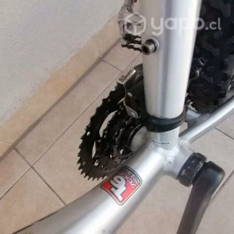 Bicicleta de descenso Jamis aro 26 - Imagen 2