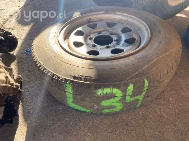 Llanta fierro con neumatico 205 80 R16 (L34) Niss