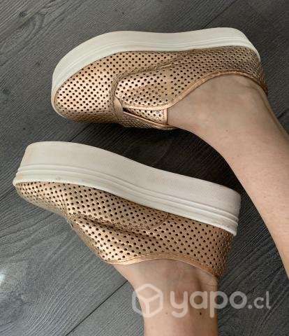 Zapatillas romano t.38 - Imagen 2