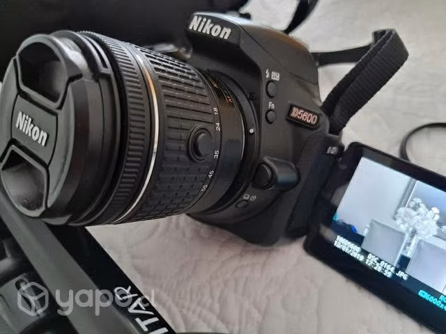 Cámara Nikon D5600 - Imagen 2