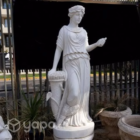 Unicas esculturas en marmol * 240 cms