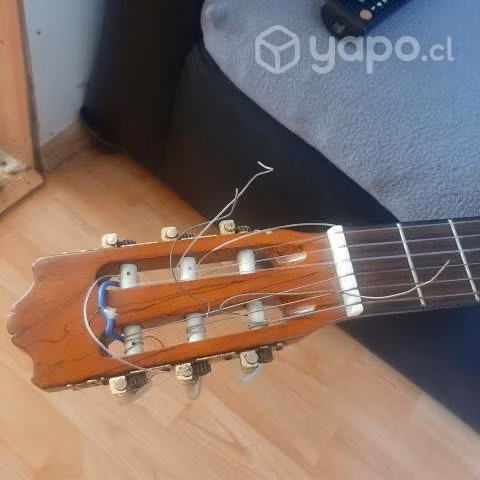 Guitarra santana en buen estado 19 trastes