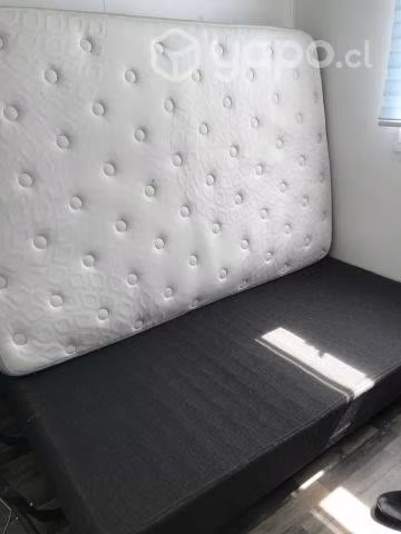 Cama de 2 plazas y armario