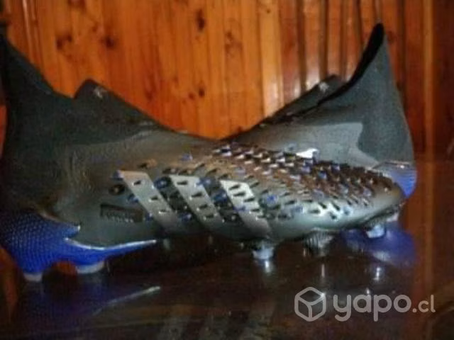 Chuteadores adidas