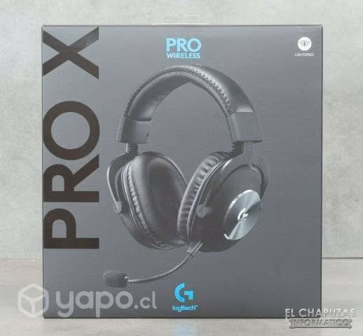 Audifonos logitech G733
