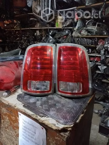 Foco Trasero izquierdo Dodge RAM ORIGINAL