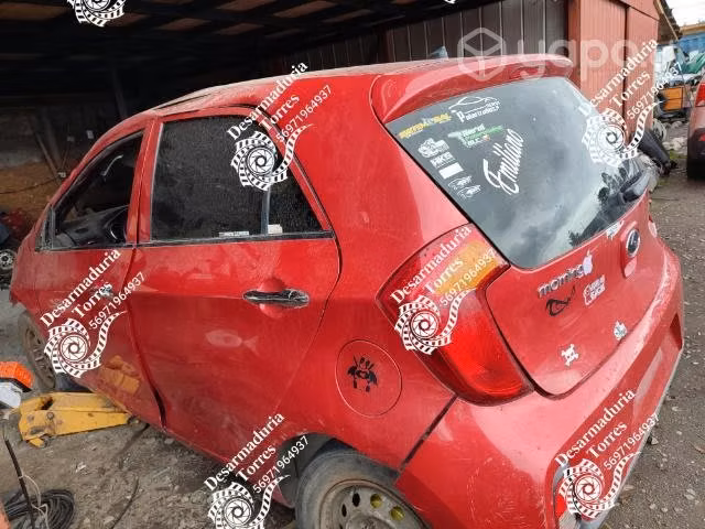Foco trasero kia morning 2016