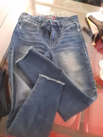 Jeans guess originales pitillos - Imagen 6