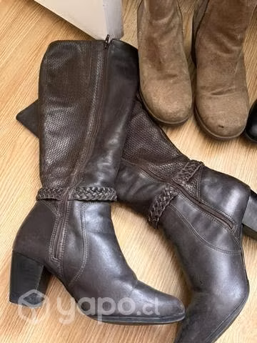 Lote de botines, botas y chalas alta