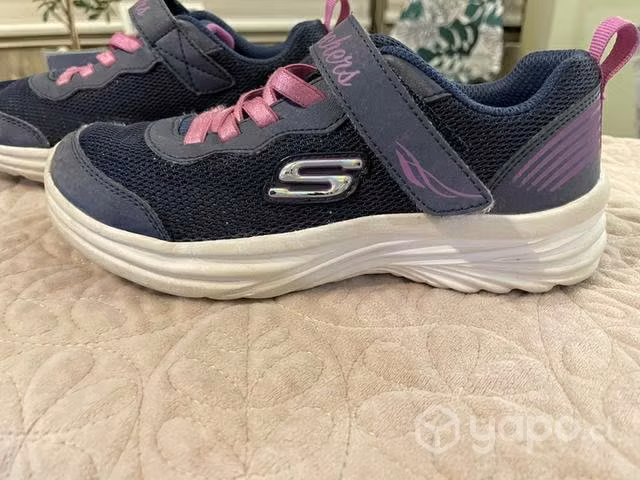 Zapatillas Skechers niña número 32