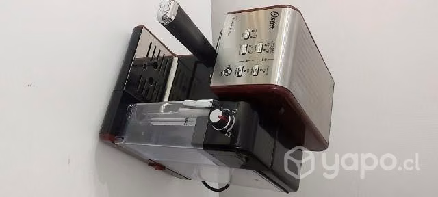 Cafetera automática Oster Primalatte