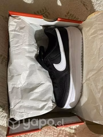 Nike court vision alta