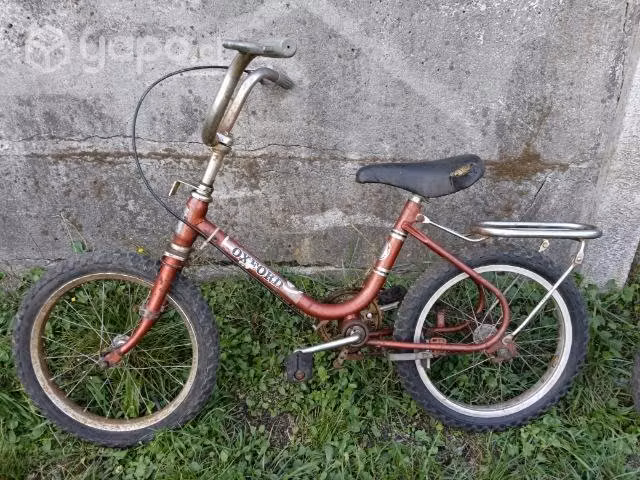 Bicicleta clásica niño funcionando