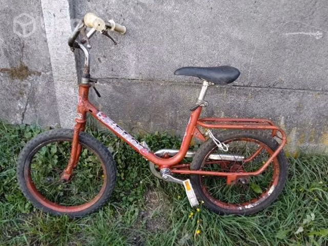 Bicicleta clásica funcionando