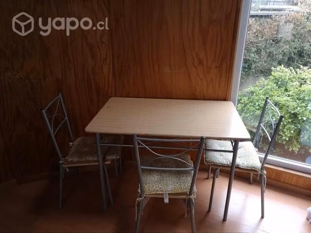 mesa con 3 sillas - Imagen 2