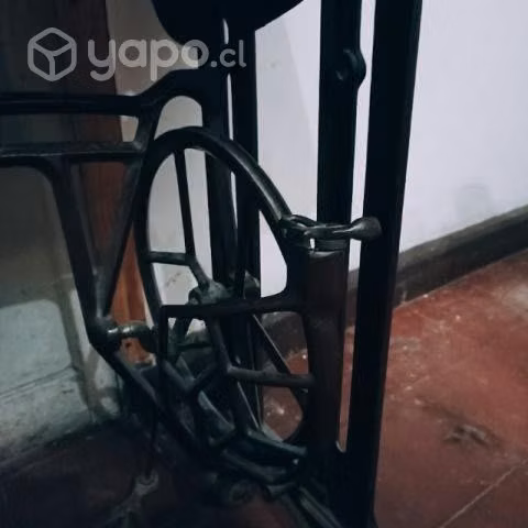 Máquina de coser antigua