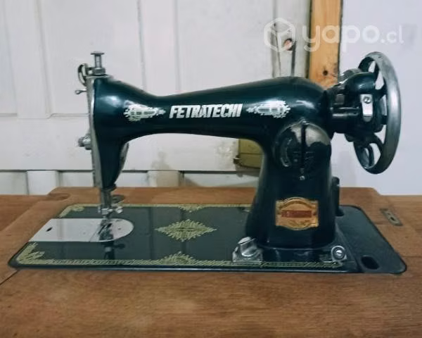 Máquina de coser antigua