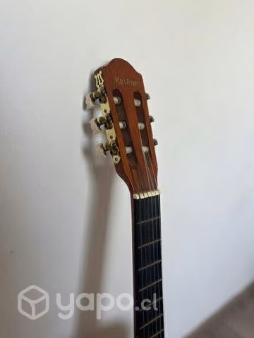 Guitarra Maxtone