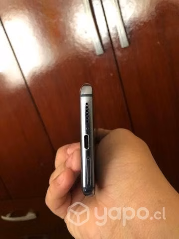 Xiaomi Mi 10 5G (Detalle)