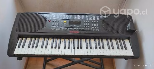 Teclado Bontempi 61 teclas + Atril
