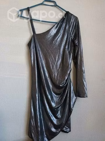 Ropa sin ningun detalle