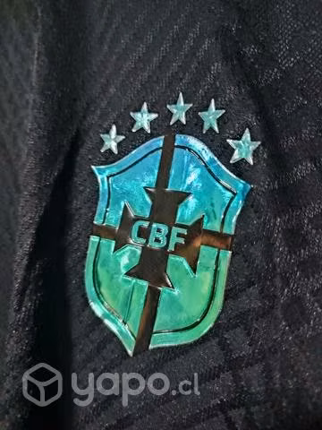 Camiseta negra de Brasil, edición especial