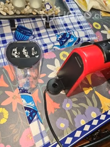 Cafetera nescafe essenza casi nueva