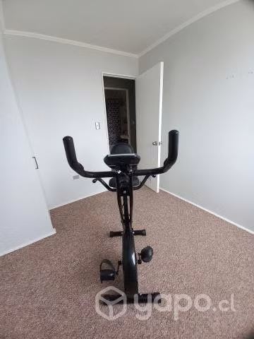 Bicicleta estatica semi nueva - Imagen 3