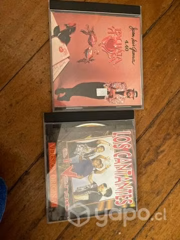 CDs Los cantantes y Juan Luis Guerra