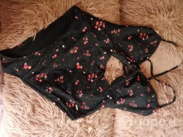 Traje de baño flores - Imagen 2