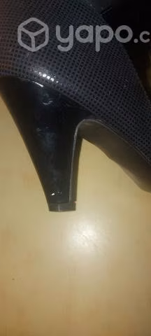 Botines charol nro 39