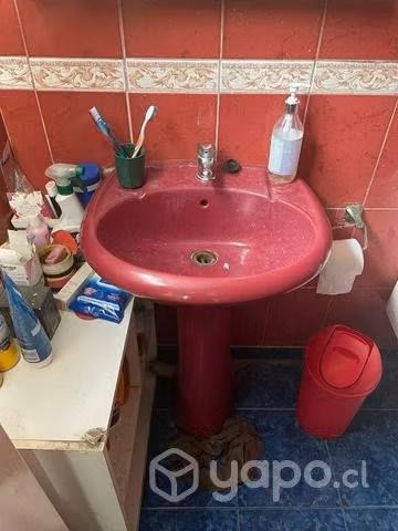 WC rojo y lavamanos rojo