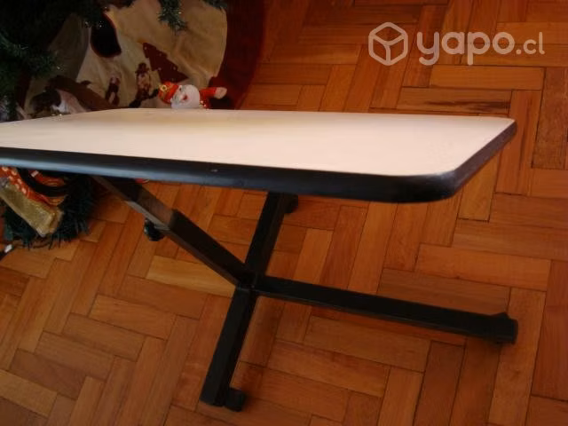 Mesa lateral abatible